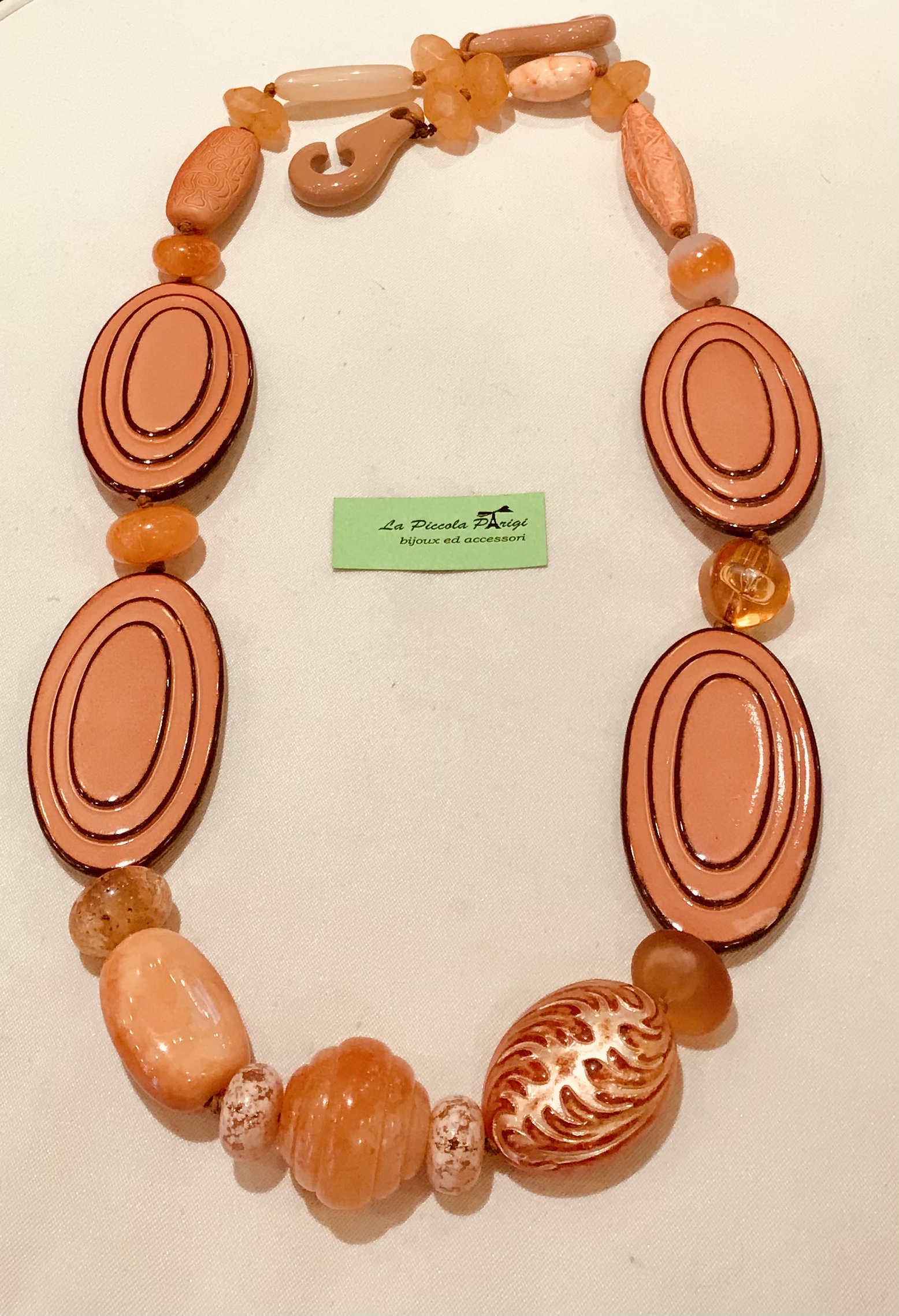Collana Caroline